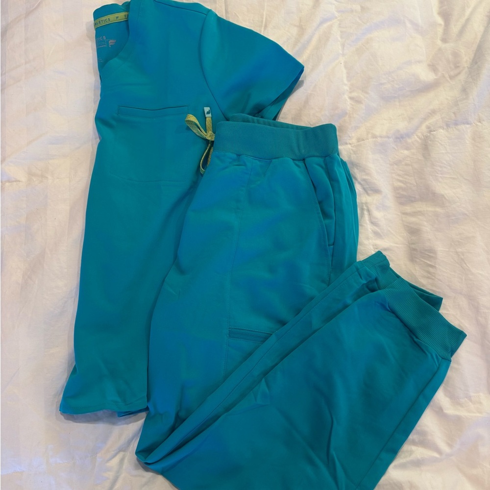 Fabletics Teal Jogger Scrub Set